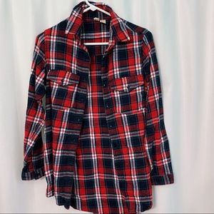 red & navy blue plaid flannel